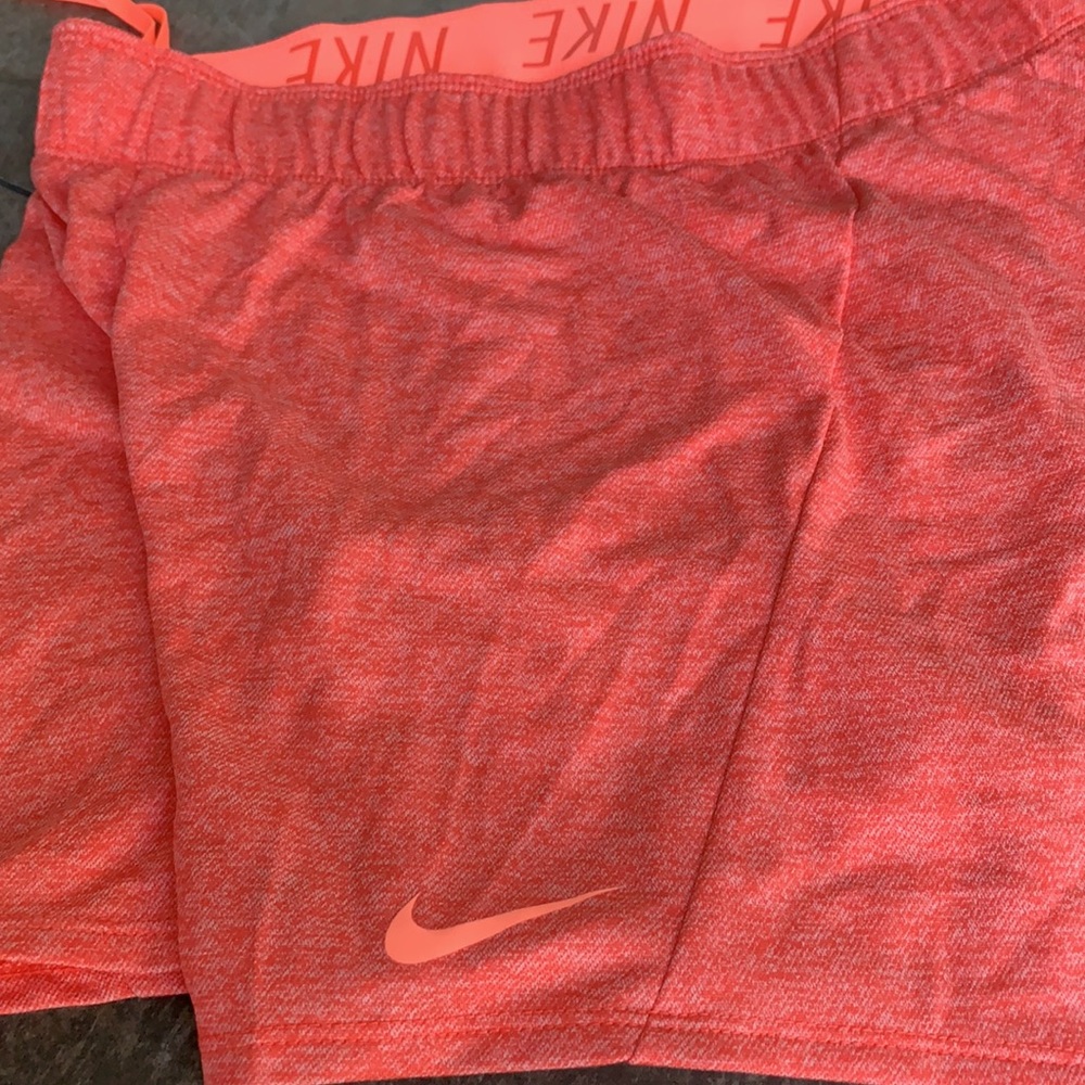NIKE TRAINING SHORTS - Picture 8 of 15